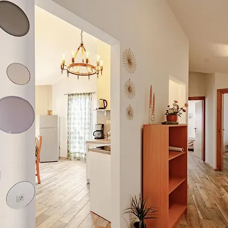 2 Bedroom Cozy In Διαμέρισμα